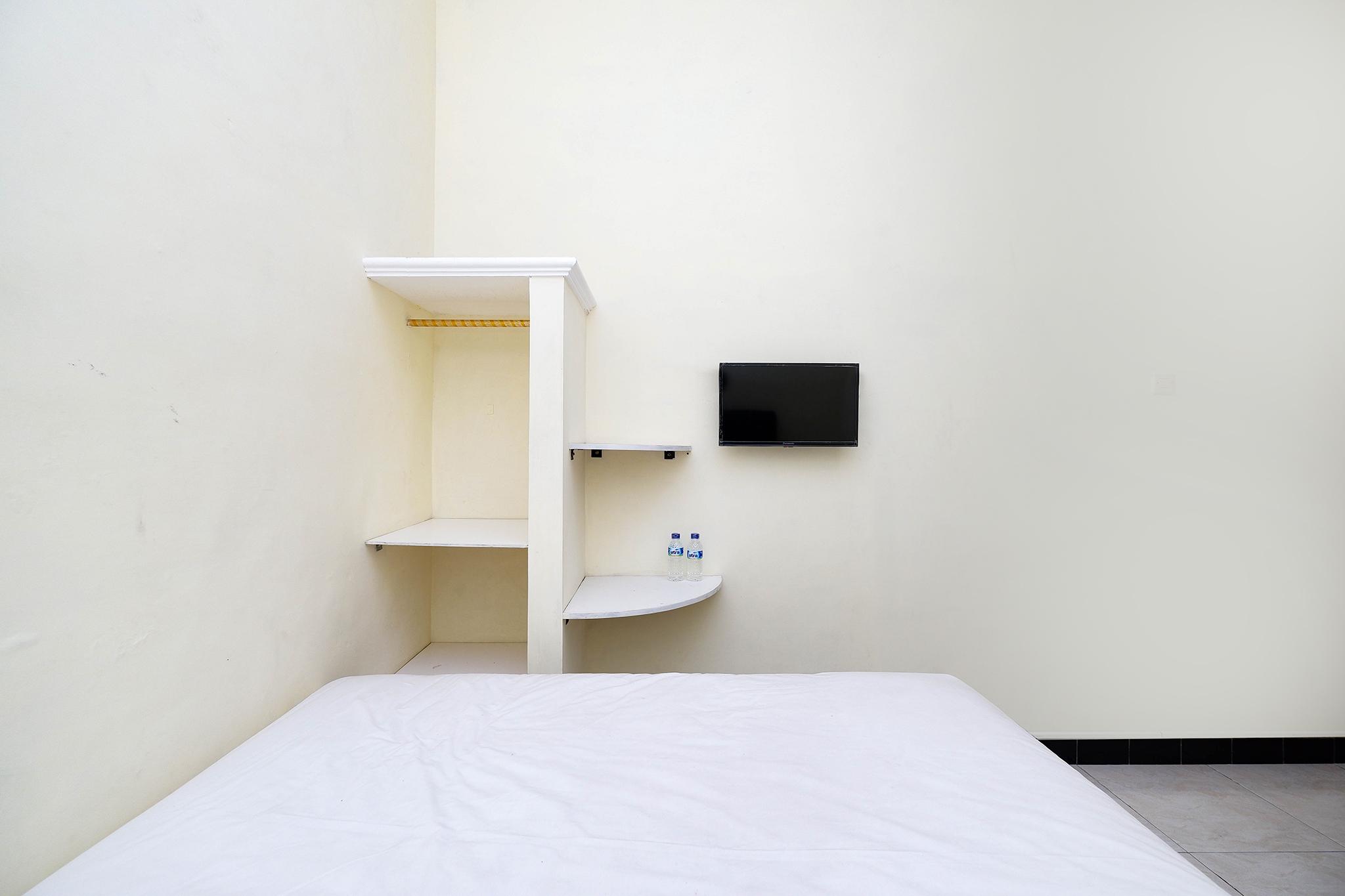Super Oyo Capital O 2258 Santana Syariah Guest House Kartosuro المظهر الخارجي الصورة