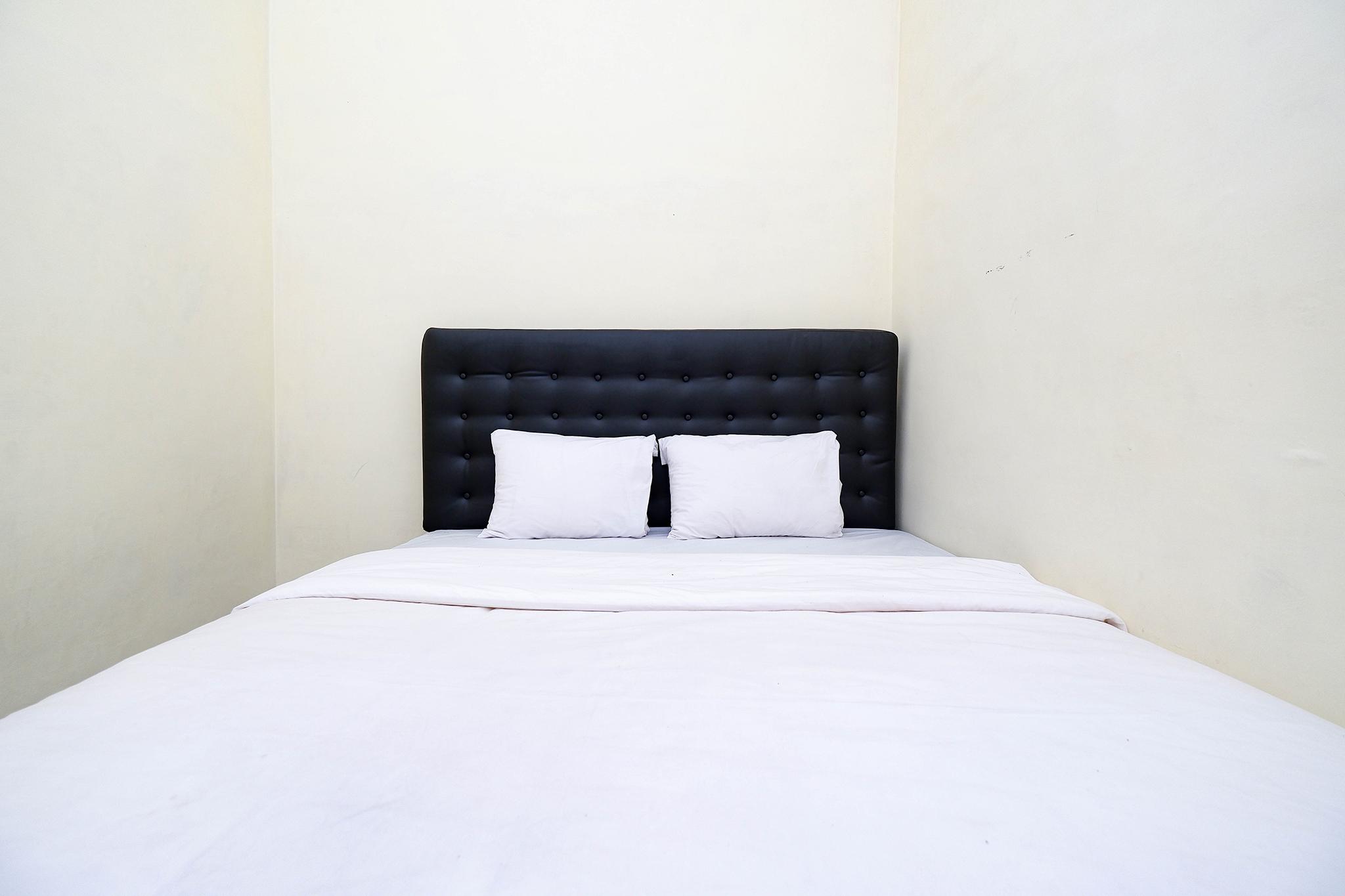 Super Oyo Capital O 2258 Santana Syariah Guest House Kartosuro المظهر الخارجي الصورة