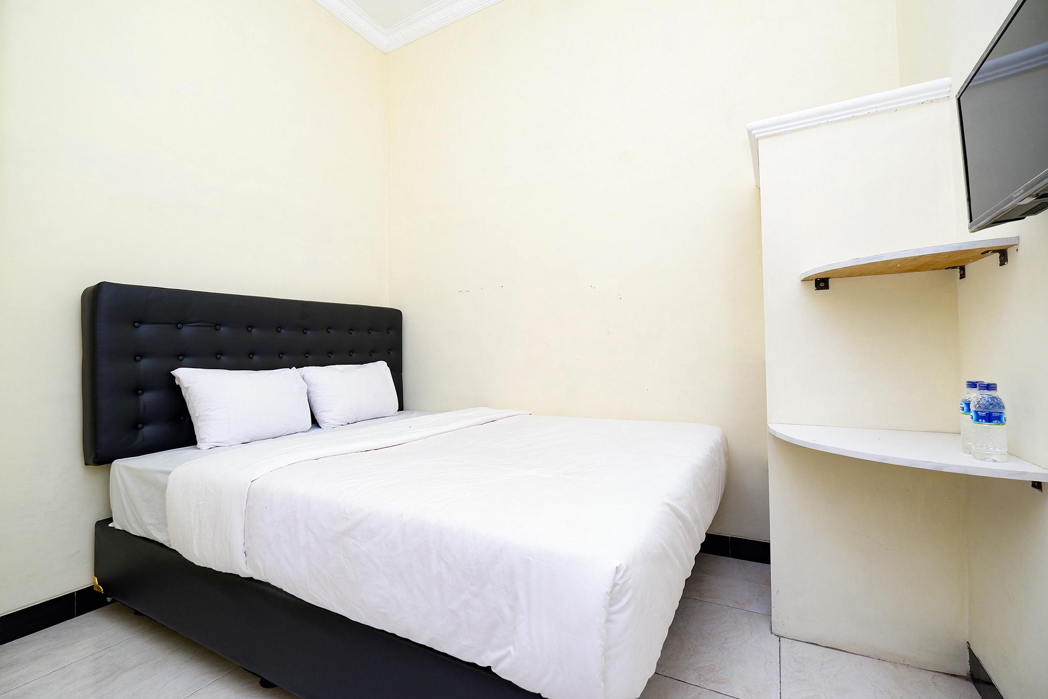 Super Oyo Capital O 2258 Santana Syariah Guest House Kartosuro المظهر الخارجي الصورة