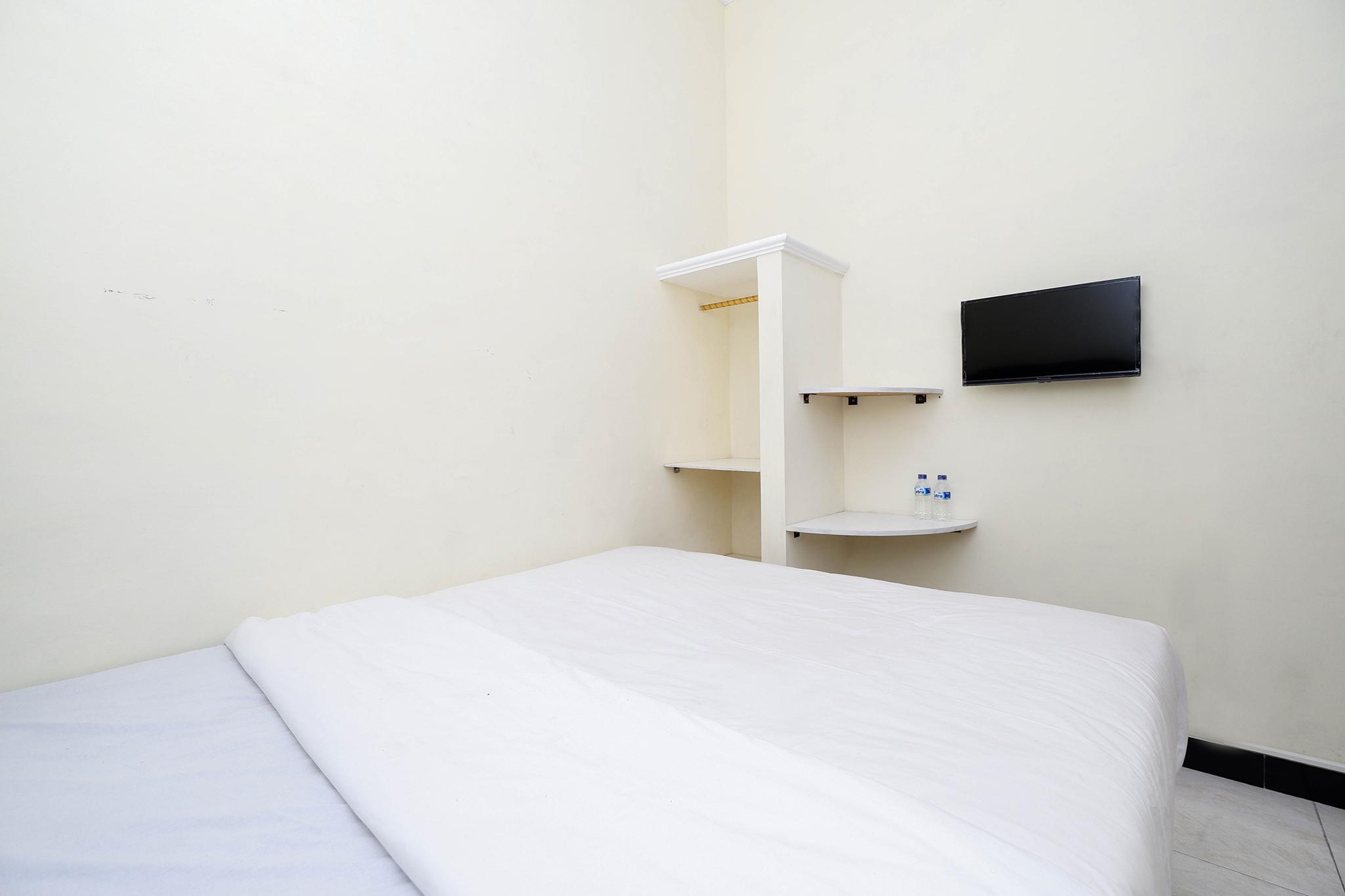 Super Oyo Capital O 2258 Santana Syariah Guest House Kartosuro المظهر الخارجي الصورة