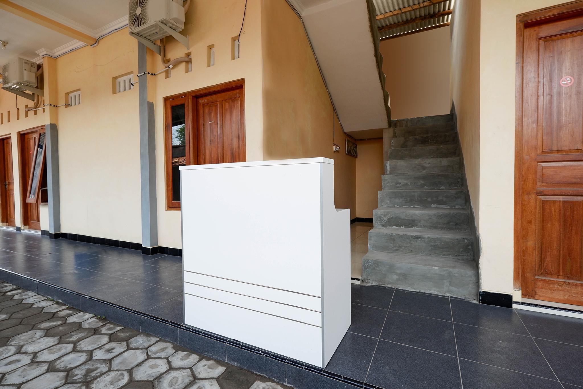 Super Oyo Capital O 2258 Santana Syariah Guest House Kartosuro المظهر الخارجي الصورة