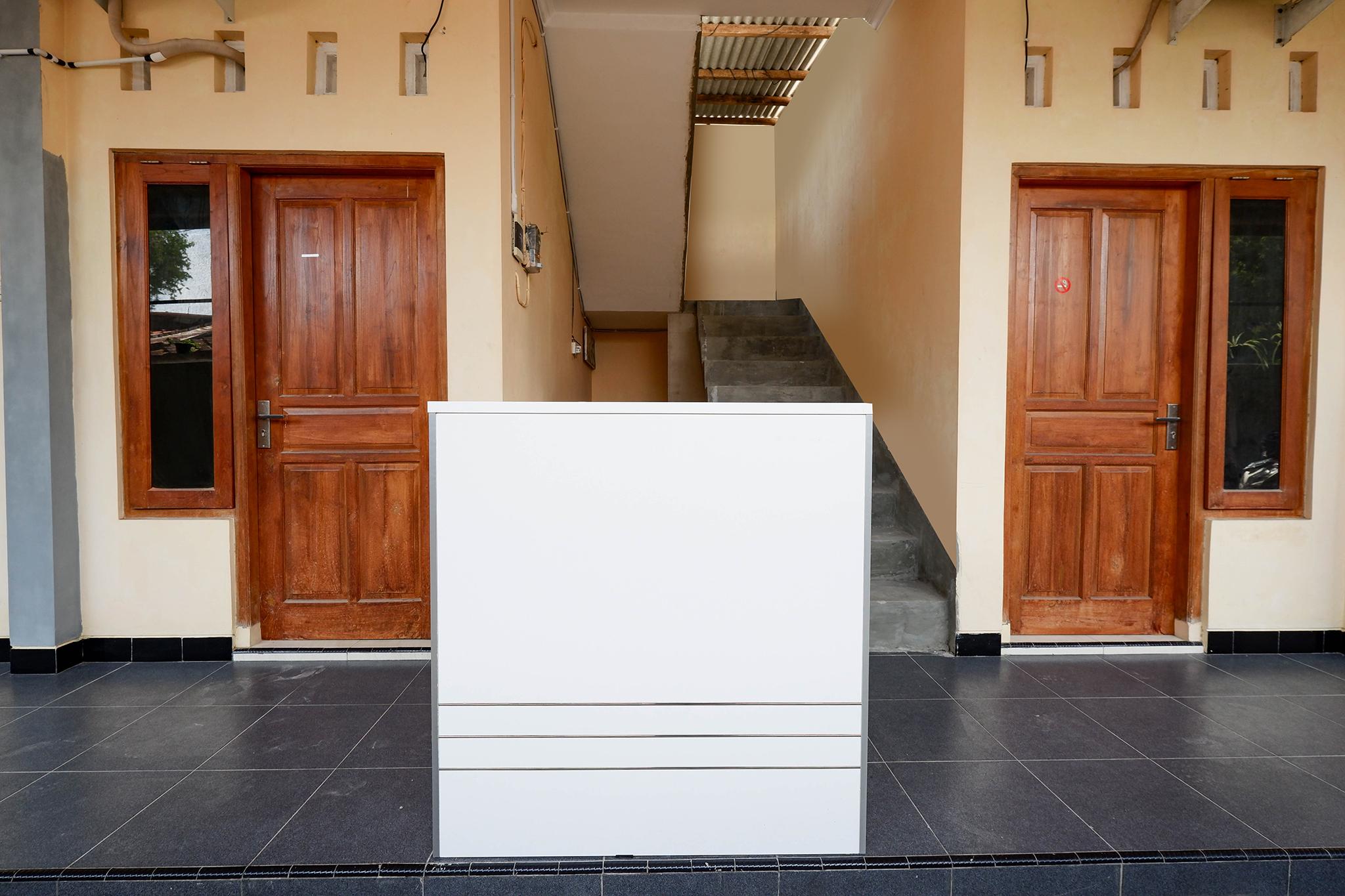 Super Oyo Capital O 2258 Santana Syariah Guest House Kartosuro المظهر الخارجي الصورة