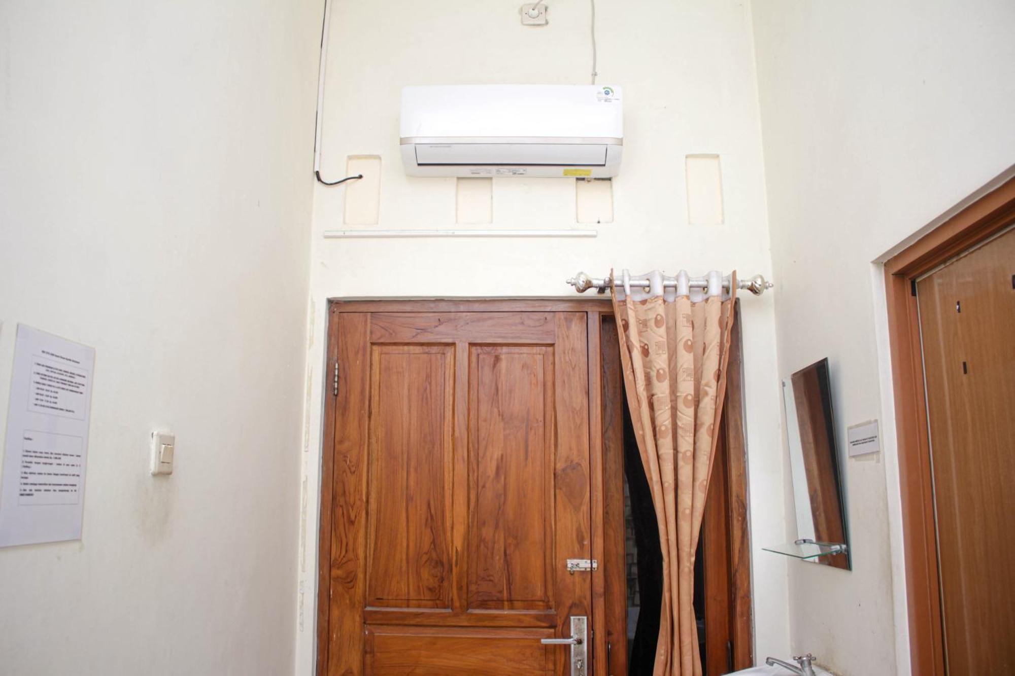 Super Oyo Capital O 2258 Santana Syariah Guest House Kartosuro المظهر الخارجي الصورة