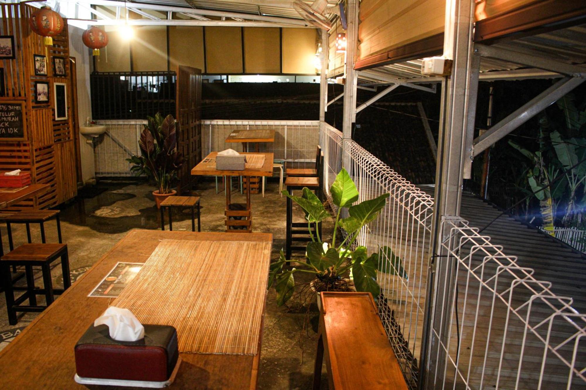 Super Oyo Capital O 2258 Santana Syariah Guest House Kartosuro المظهر الخارجي الصورة